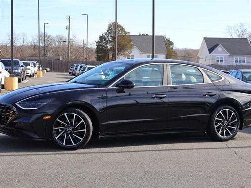 2021 Hyundai SONATA Limited