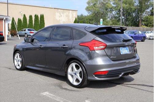 2017 Ford Focus ST ST