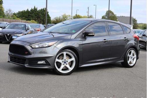 2017 Ford Focus ST ST