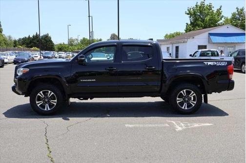 2017 Toyota Tacoma TRD Sport