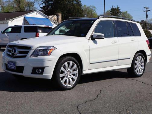Arctic White 2012 Mercedes-Benz GLK-Class 4MATIC 4dr GLK 350