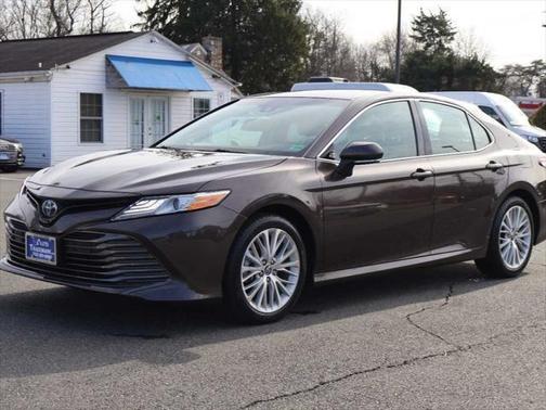 2018 Toyota Camry Hybrid XLE