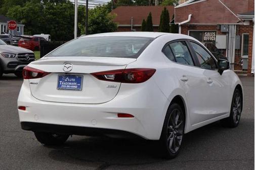 2018 Mazda Mazda3 Touring