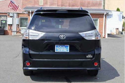 2017 Toyota Sienna SE