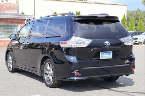2017 Toyota Sienna SE