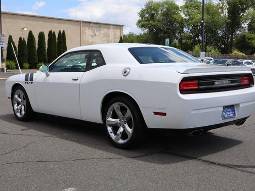 Bright White 2013 Dodge Challenger 2dr Cpe R/T Plus