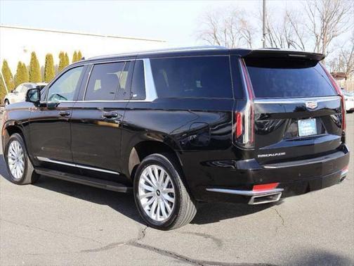 2024 Cadillac Escalade ESV Luxury