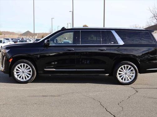2024 Cadillac Escalade ESV Luxury