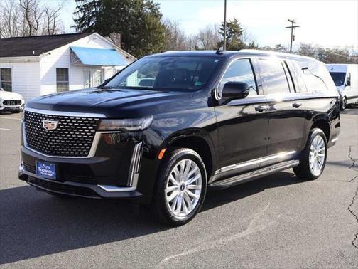 2024 Cadillac Escalade ESV Luxury