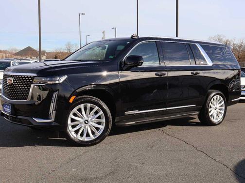 2024 Cadillac Escalade ESV Luxury