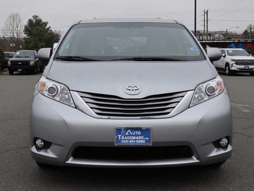2017 Toyota Sienna Limited AWD 7-Passenger (Natl)