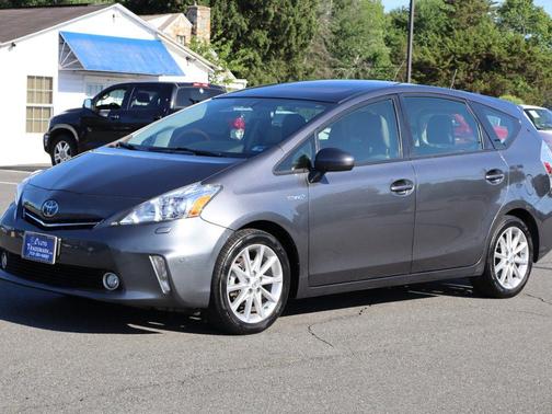 Magnetic Gray Metallic 2014 Toyota Prius v 5dr Wgn Five (Natl)