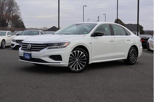 2022 Volkswagen Passat 2.0T Limited Edition