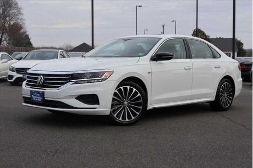 2022 Volkswagen Passat 2.0T Limited Edition