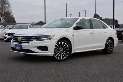2022 Volkswagen Passat 2.0T Limited Edition