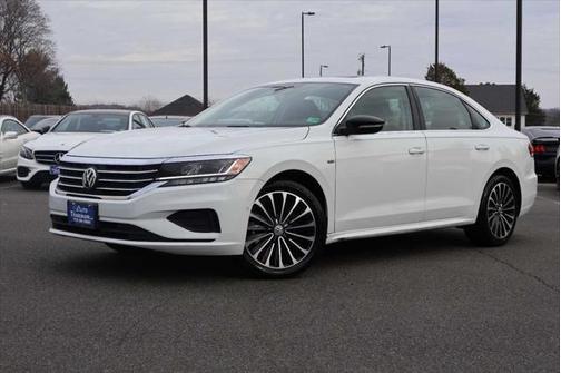 2022 Volkswagen Passat 2.0T Limited Edition
