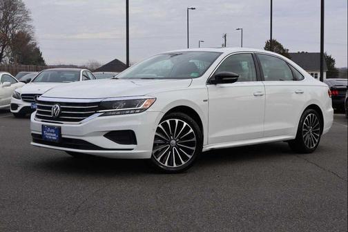 2022 Volkswagen Passat 2.0T Limited Edition
