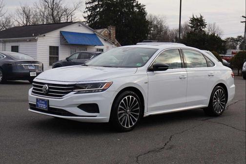 2022 Volkswagen Passat 2.0T Limited Edition