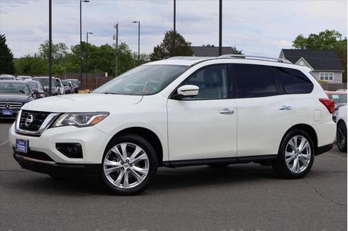 2019 Nissan Pathfinder SL
