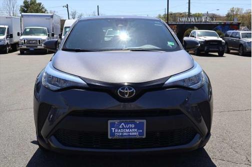 2022 Toyota C-HR XLE