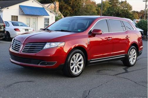 2018 Lincoln MKT Premier