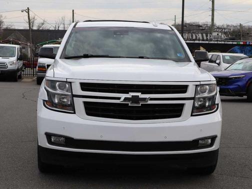 Summit White 2018 Chevrolet Suburban 4WD 4dr 1500 Premier