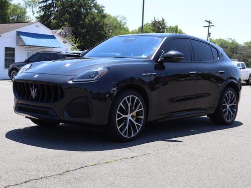 Bianco 2023 Maserati Grecale Modena AWD