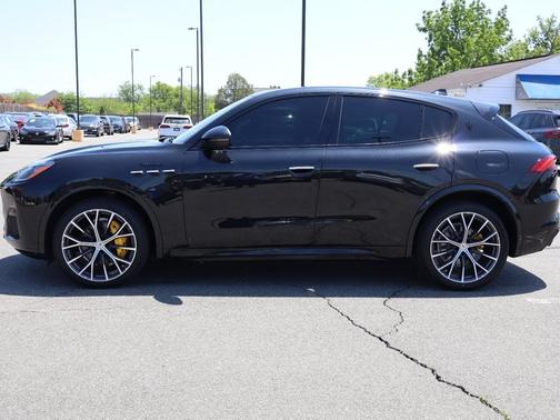 Bianco 2023 Maserati Grecale Modena AWD