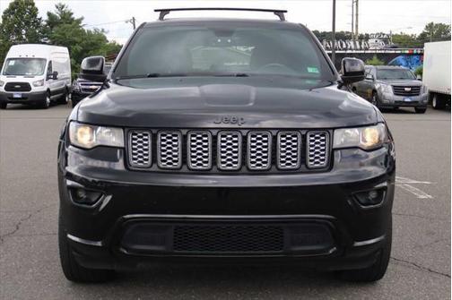 2018 Jeep Grand Cherokee Laredo E