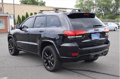 2018 Jeep Grand Cherokee Laredo E