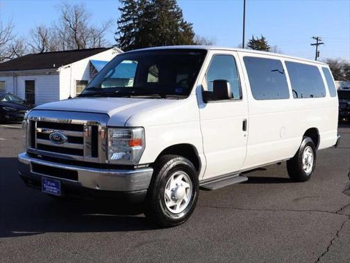 2012 Ford E350 Super Duty XLT