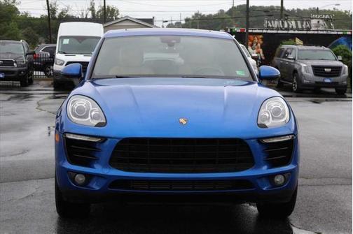 2017 Porsche Macan Turbo
