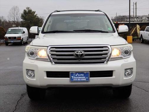 2013 Toyota Land Cruiser Base