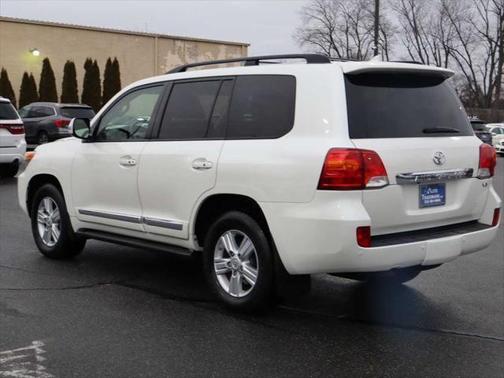 2013 Toyota Land Cruiser Base