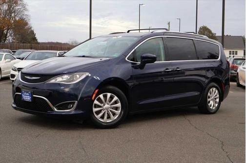 2018 Chrysler Pacifica Touring-L