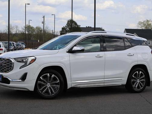 Summit White 2019 GMC Terrain AWD 4dr Denali