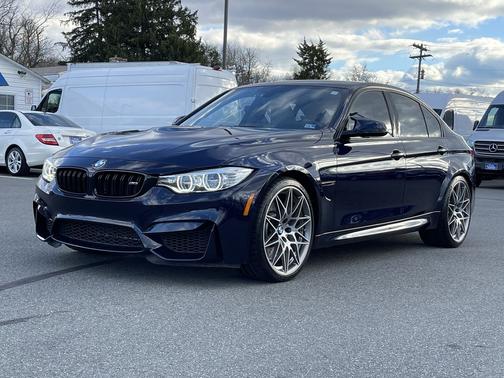 Photo 3 of 41 of 2017 BMW M3 Competition