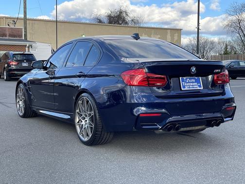 Photo 5 of 41 of 2017 BMW M3 Competition