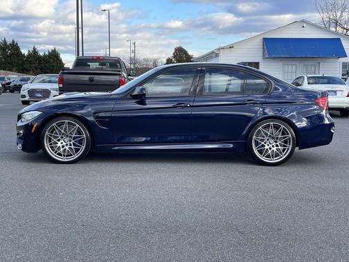 Photo 4 of 41 of 2017 BMW M3 Competition