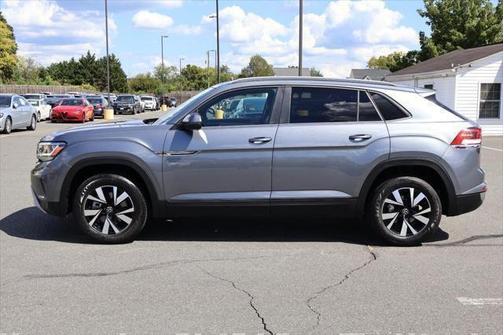 2022 Volkswagen Atlas Cross Sport 2.0T SE