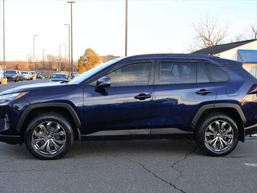 2022 Toyota RAV4 Hybrid XLE Premium