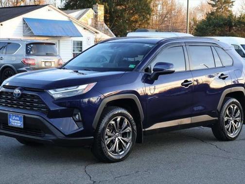 2022 Toyota RAV4 Hybrid XLE Premium