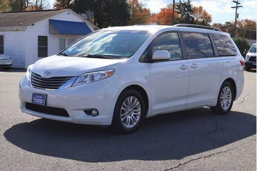 2015 Toyota Sienna XLE Premium