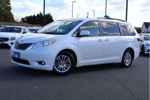 2015 Toyota Sienna XLE Premium