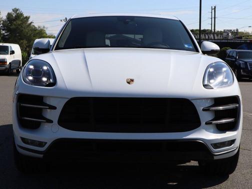 Custom Color Metallic 2018 Porsche Macan Turbo AWD