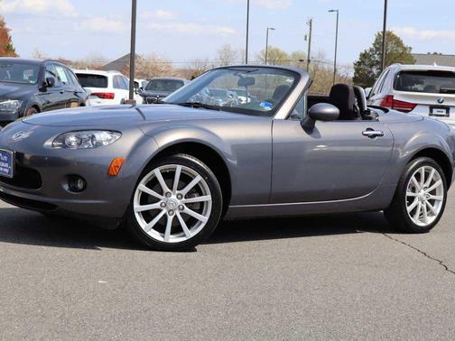 2008 Mazda MX-5 Miata 2dr Conv PRHT Auto Touring