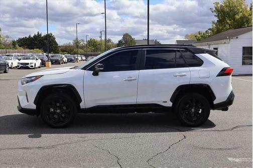 2023 Toyota RAV4 Hybrid SE