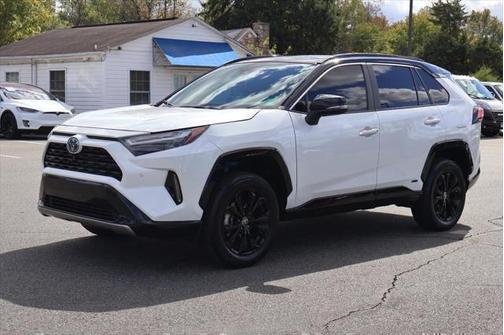 2023 Toyota RAV4 Hybrid SE