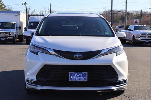 2021 Toyota Sienna XLE 7 Passenger