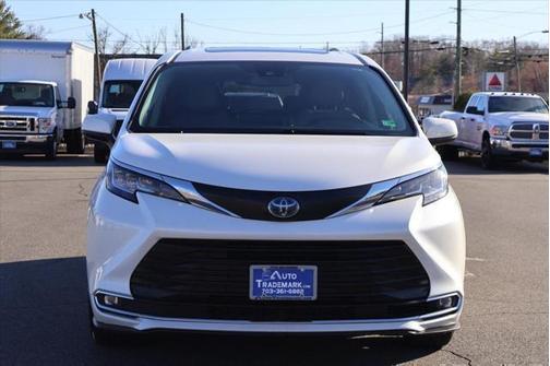 2021 Toyota Sienna XLE 7 Passenger